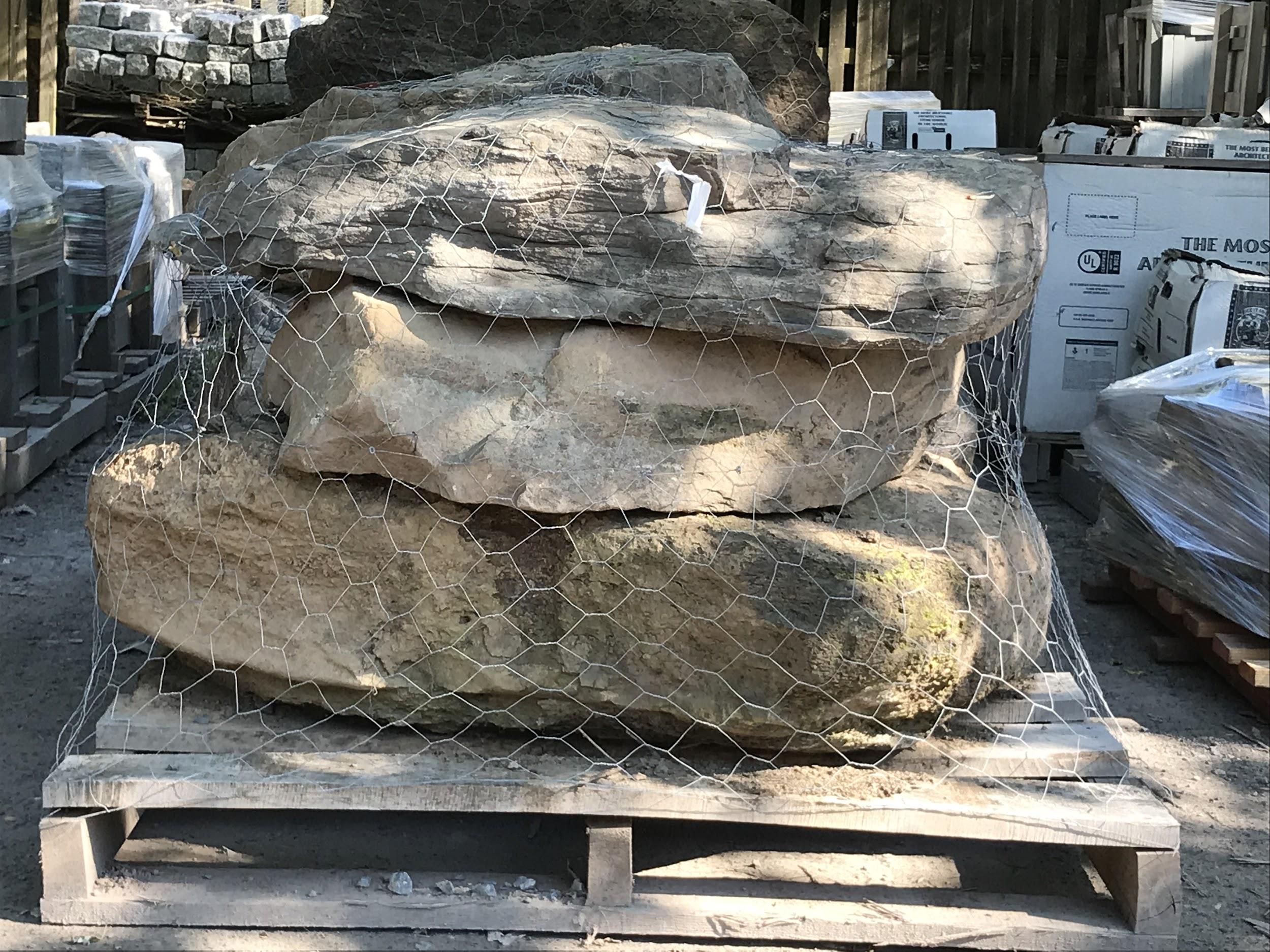 medium_fieldstone_boulders.jpg